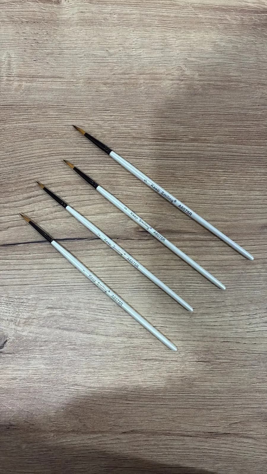 Pinceles de Alta Precisión - Series 1, 2, 3 y 5
